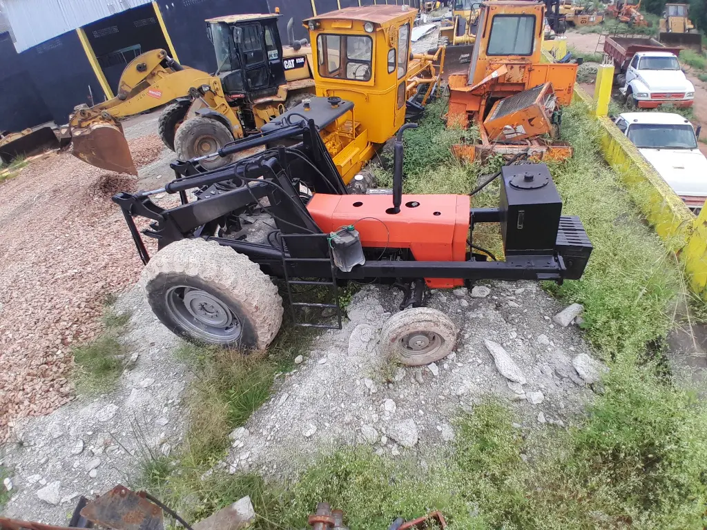 4_maquina_Trator Masseifergson 290 4x2.webp
